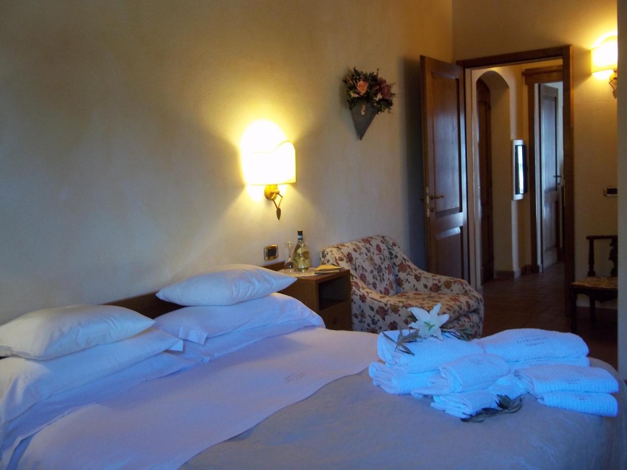 Agriturismo Lupo Cerrino Tarquinia Cameră foto